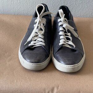 Tods Mens Leather Sneakers 8.5 gray Perforated Design Casual Comfort Shoes